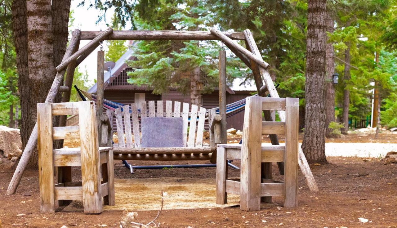Charming Blue Farmhouse Cabin Duck Creek Village Екстер'єр фото